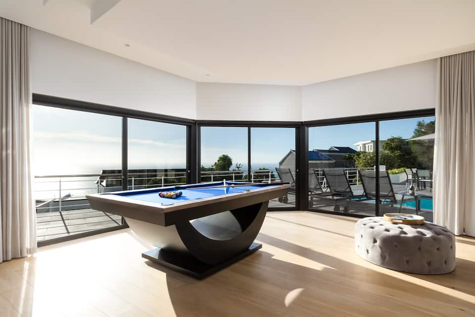 A white villa above Camps Bay, Camps Bay, Cape Town, South Africa, photo 4 of 10