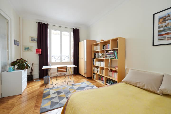 2 ° camera