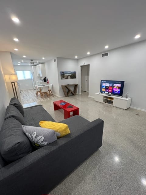 207 KOALA Residence