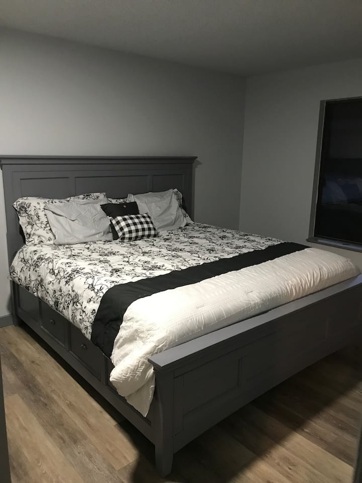 Chumba cha kulala na Kitanda cha Kifalme