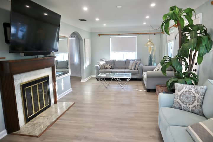 Bella's Private Retreat - St. Petersburg, FL