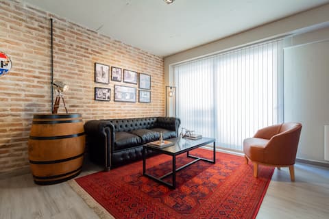 Popular Airbnb listing: San Telmo Gem 2BR 24x7 Front Desk Gym Pool Wifi in Barracas