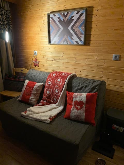 Popular Airbnb listing: Beautiful apartment with view and south-facing terrace. in Chamrousse