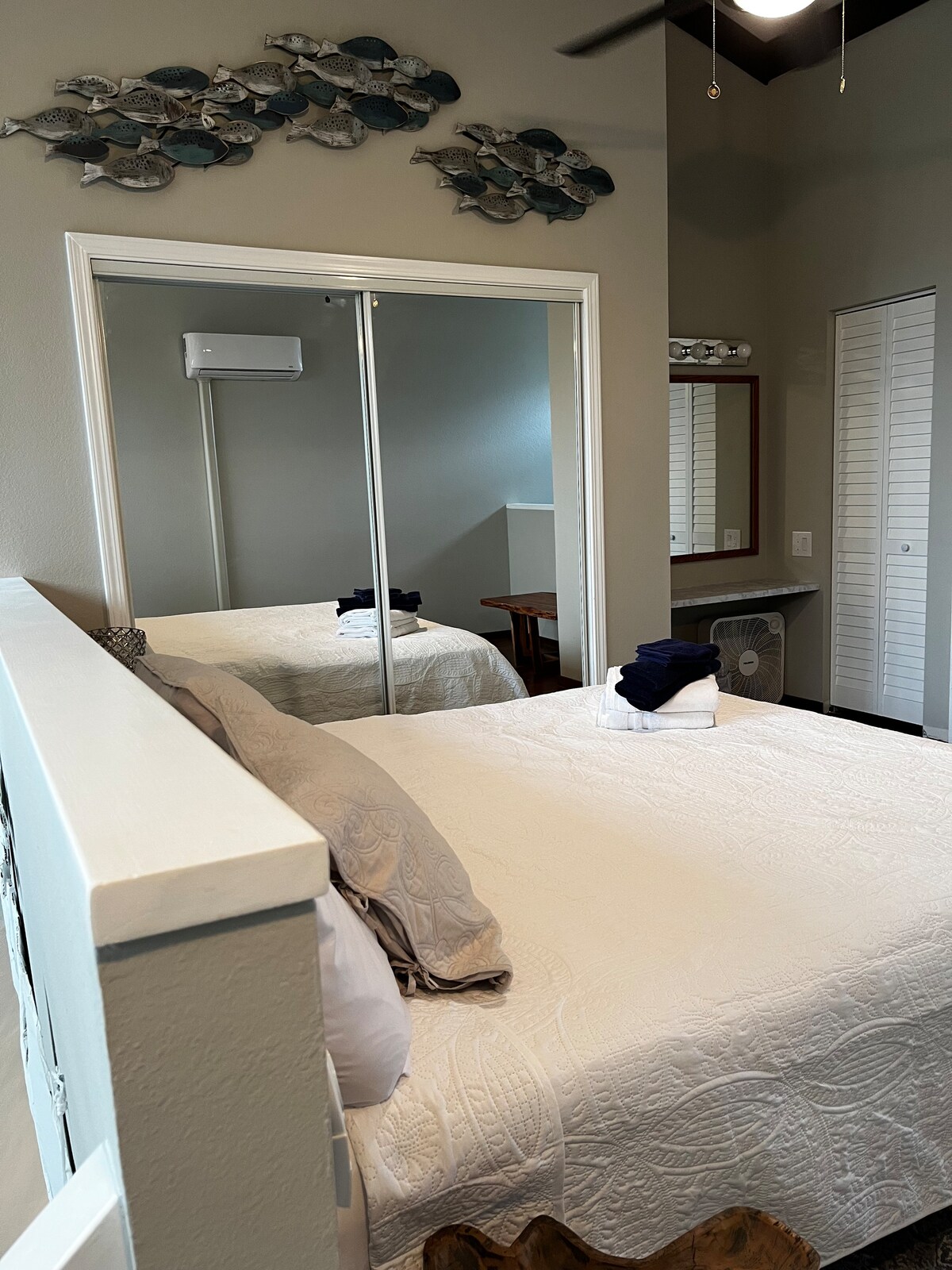 Спалната соба на поткровјето.