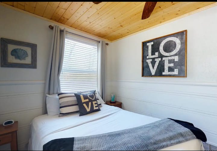 ห้องนอนชั้นหลัก #1