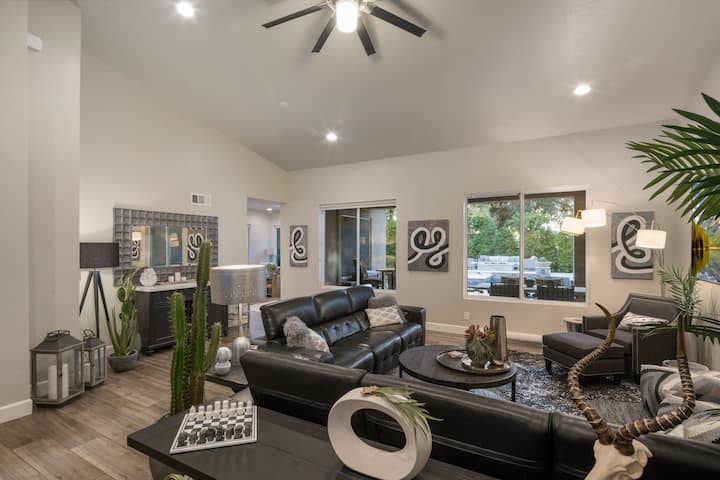 Living room 2