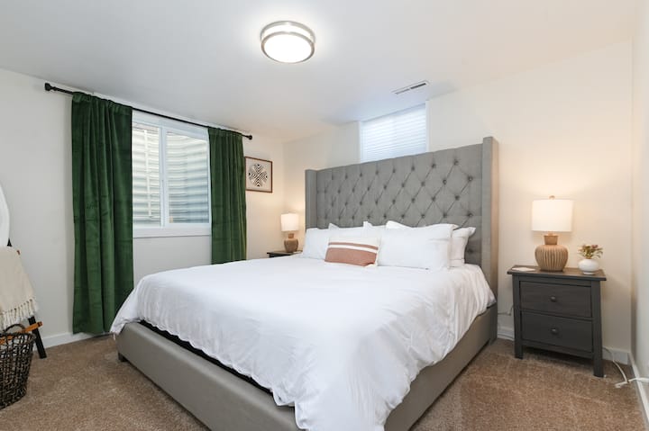 Kitanda aina ya King 