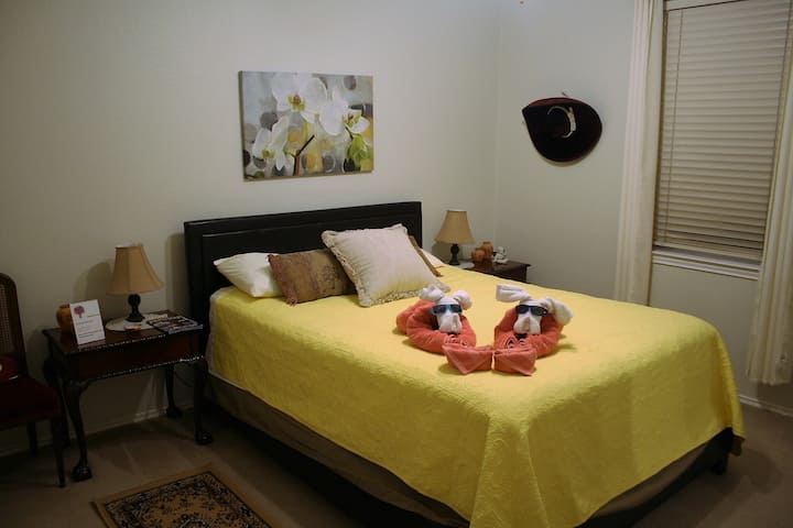 Happy Spring Austin Private Suite Super Host - Pflugerville, TX
