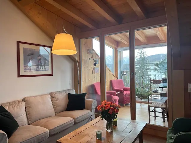 Successful Airbnb property: Beautiful house, Mountains view. in Celerina/Schlarigna