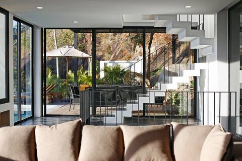 NEW Luxury Sea and Sunset View 5BR 6BA Pool Villa