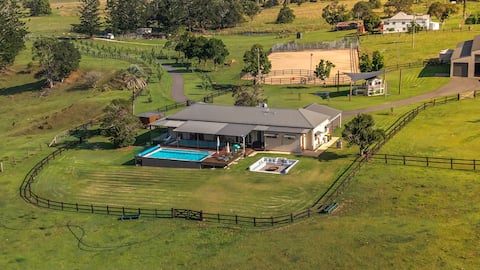 Sacres Acres