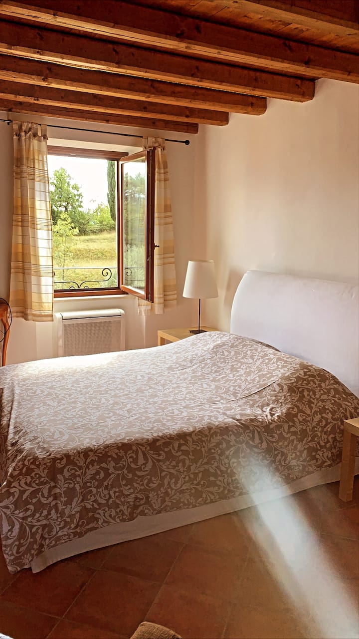 غرفة النوم 1