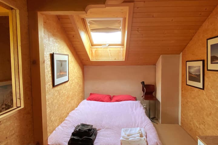 dormitorio pequeño (medio ambiente)