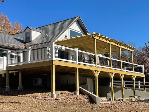 Coco Brothers’ Farmhouse