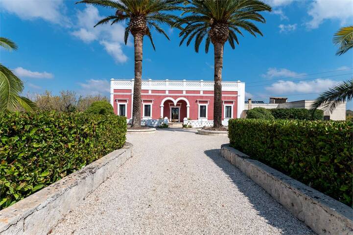 Historic villa – private pool. gallery image 2