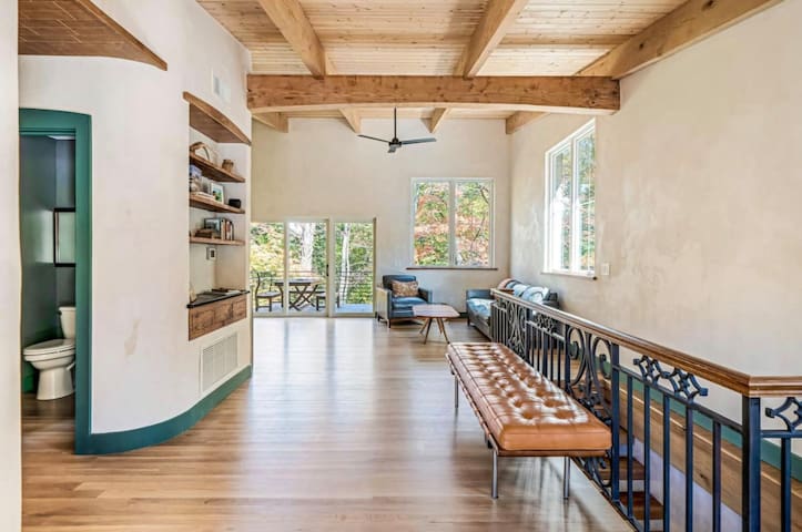 Stone Perch Getaway NW Nashville