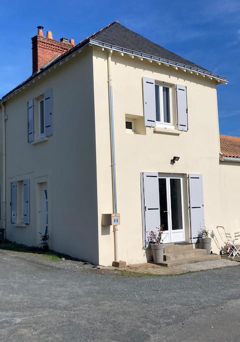 Vertou House, center, near Nantes, pretty view