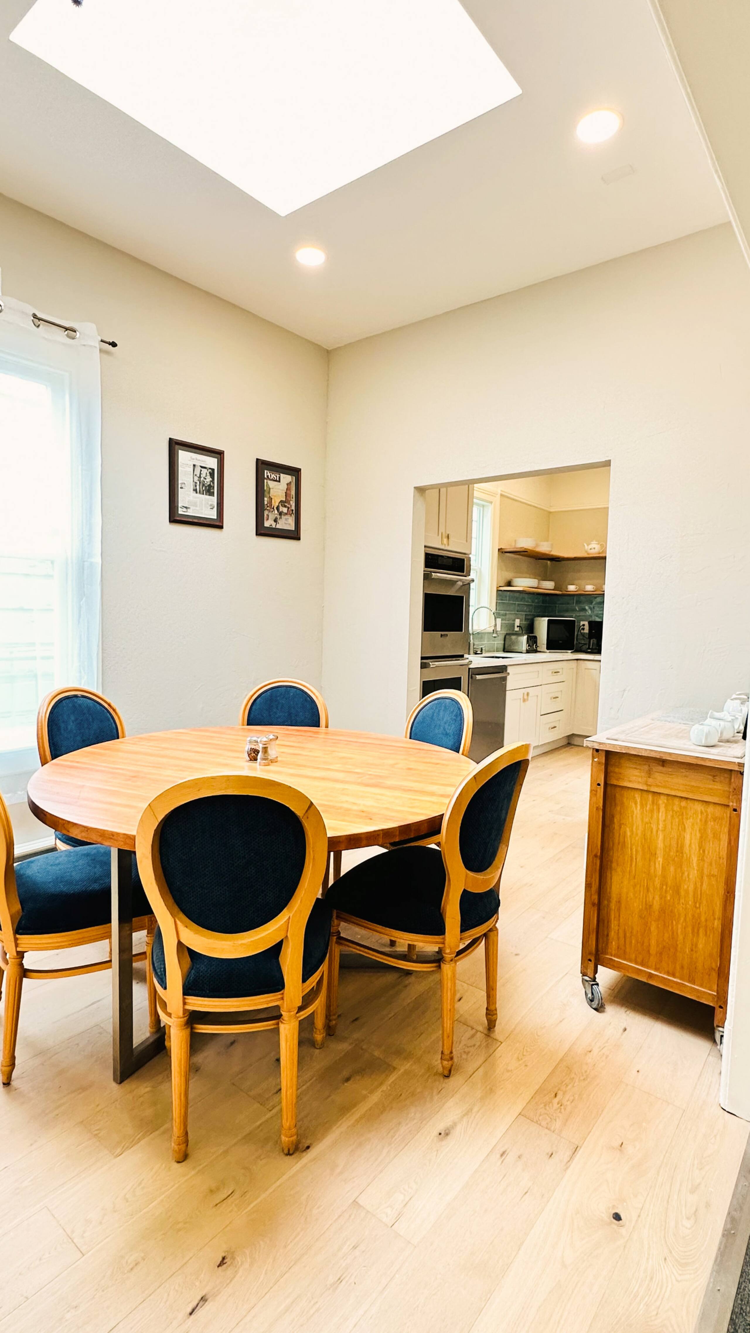 Home in San Francisco · ★4.85 · 5 bedrooms · 6 beds · 2 baths - Image 9