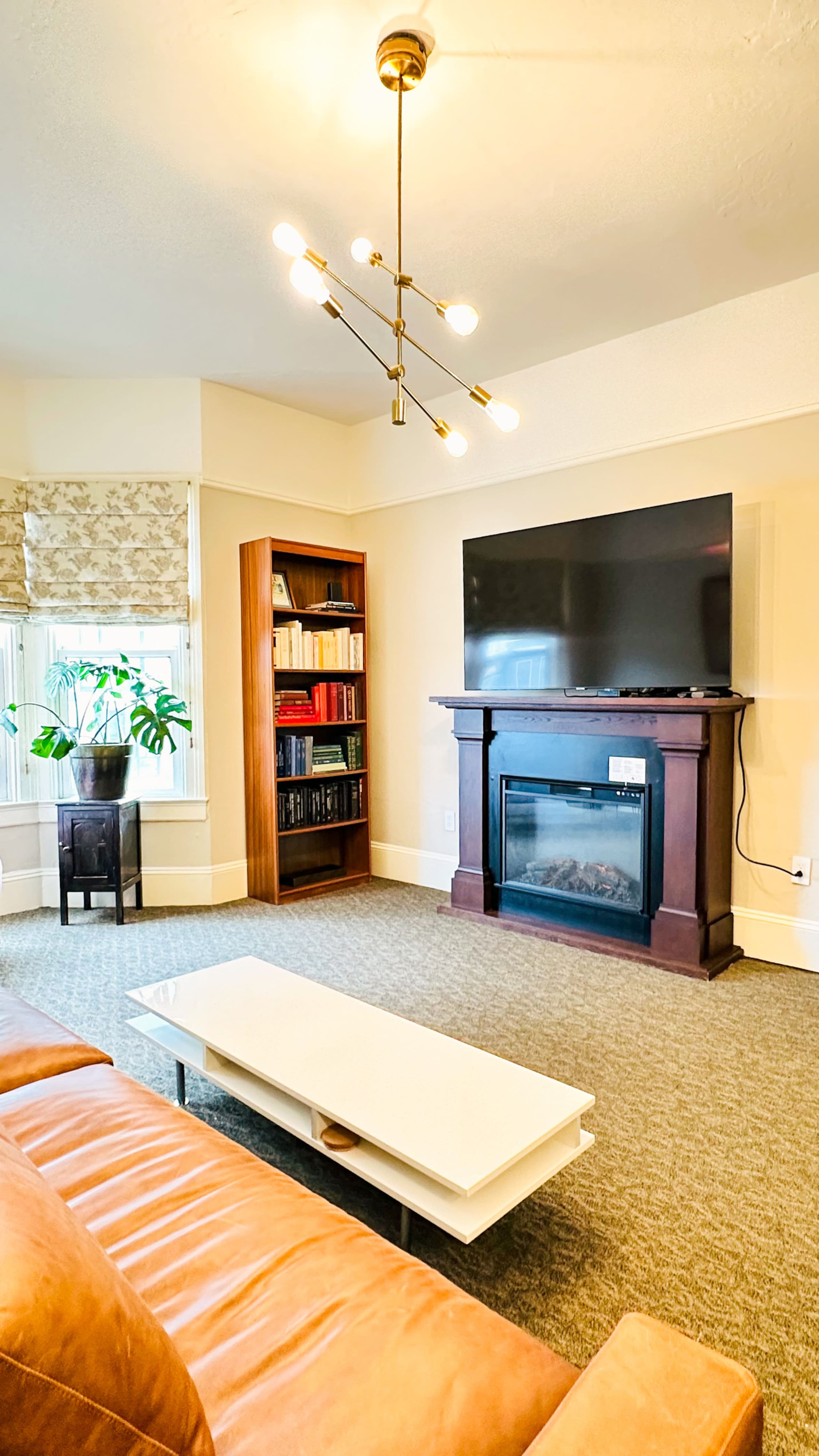 Home in San Francisco · ★4.85 · 5 bedrooms · 6 beds · 2 baths - Image 23