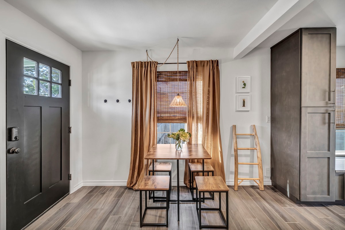 TX Bungalow - 15 min > Zilker, SOCO, Downtown