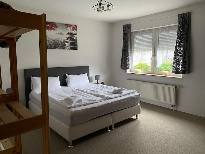 Спално помещение, апартамент 1