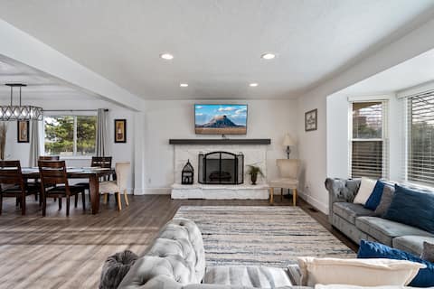 Large Home in Quiet Neighborhood