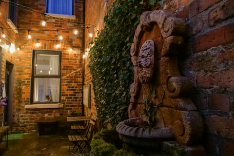 Top Airbnb: Victorian house beside Ormeau park in Ormeau