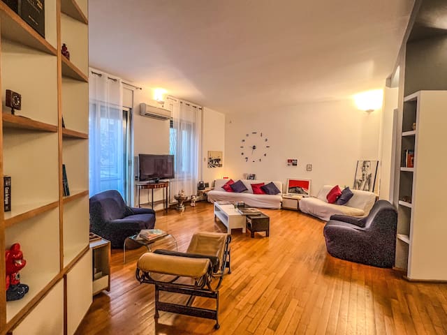 Free private Parking •120 m/q [Duomo 15’ a piedi]