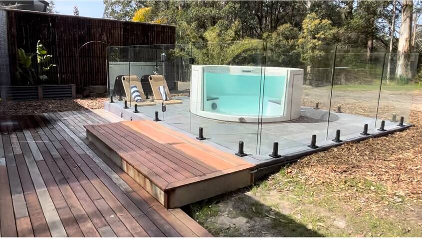 Hilltop Hideaway House and Villas gallery image 3