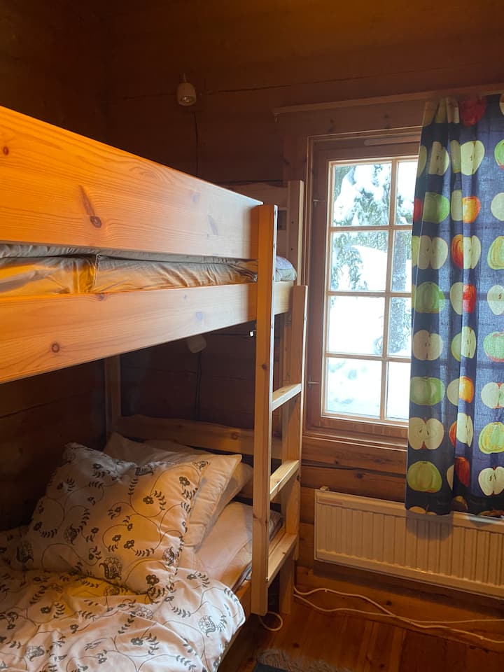 2. spavaća soba s krevetom na kat