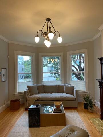 Beautiful Victorian House in Noe Valley gallery image 5