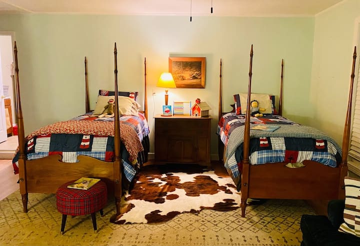 საძინებელი 4