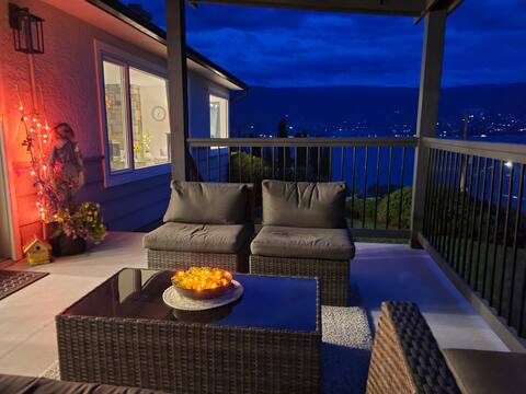 Amazing Lake Views!