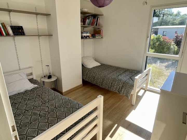 Dormitorio 5 con dos camas individuales