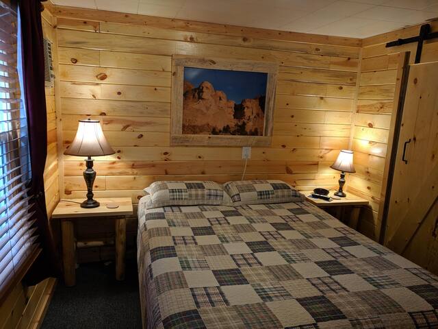 Allen Gulch Cabins managed Airbnb listing 3