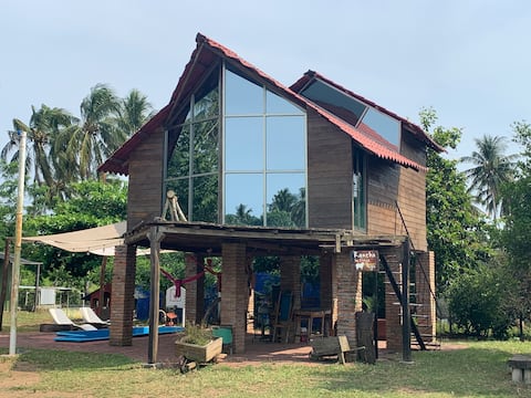 The Black Sheep! Cabin/ Pool