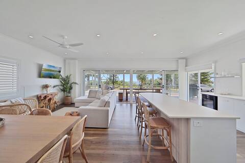 The Lookout, Bargara