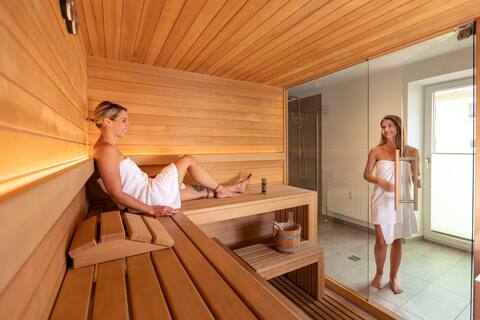 Cottage for up to 27 people with sauna