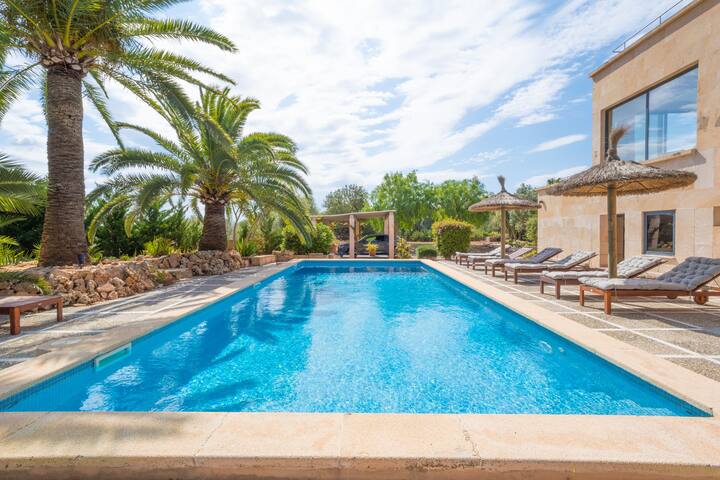 Casa de ensueño y un jardín vergel para 8 personas gallery image 5