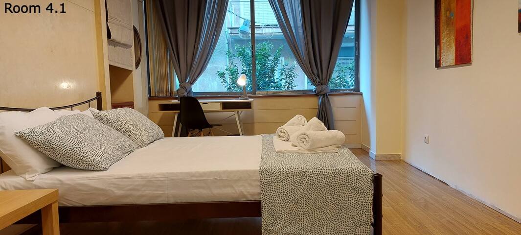 Deluxe Apartment 12BD 6BATH gallery image 4