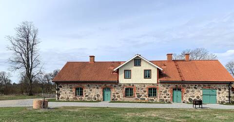 Stay in renovated Smedjan (6 double rooms) at Biby Gård