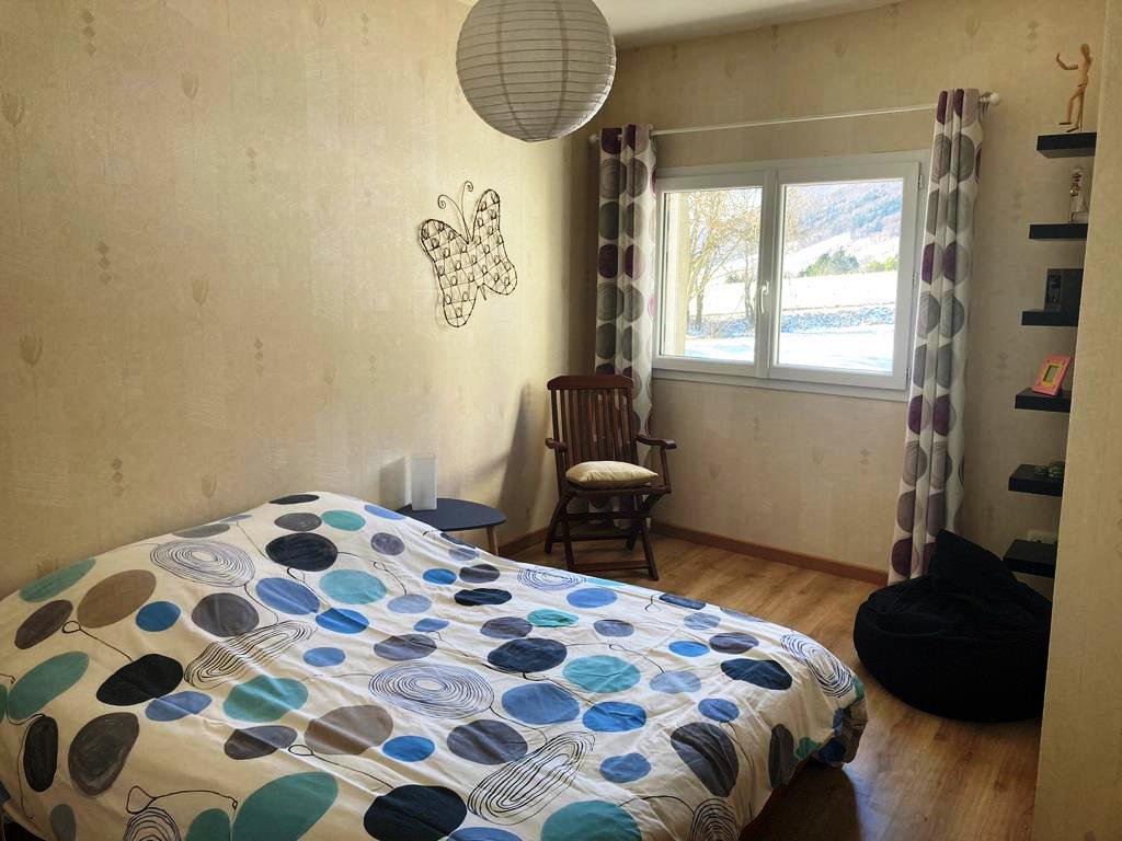 Стая с легло 140