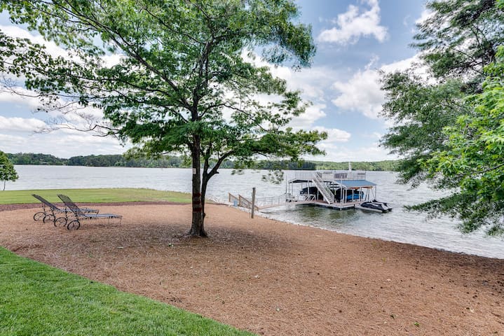 WaterOak Rentals managed Airbnb listing 1