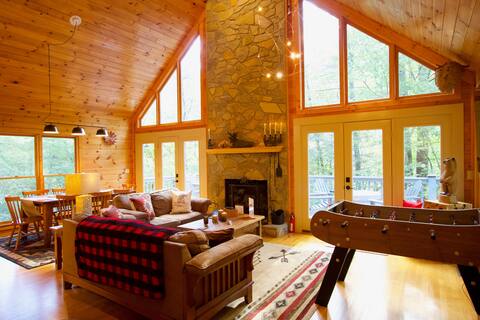 Family Cabin w/ Hot Tub & Games in the Pines | 3BR