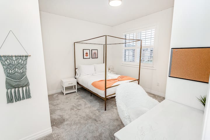 Second bedroom with office and jack n jill washroom