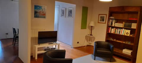 Popular Airbnb listing: Apartment with flowered patio in Firenze