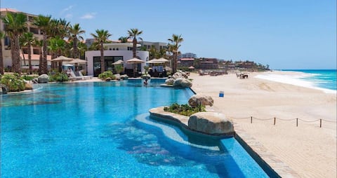 Villa La Valencia Beach & Spa