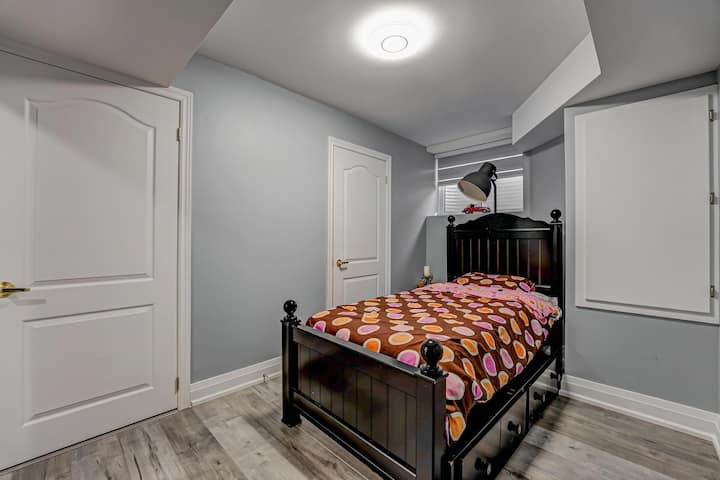 2e chambre, lit double