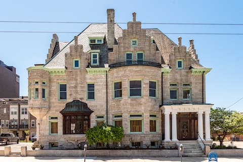 All Three Suites @ The Mansion on Monument Ave