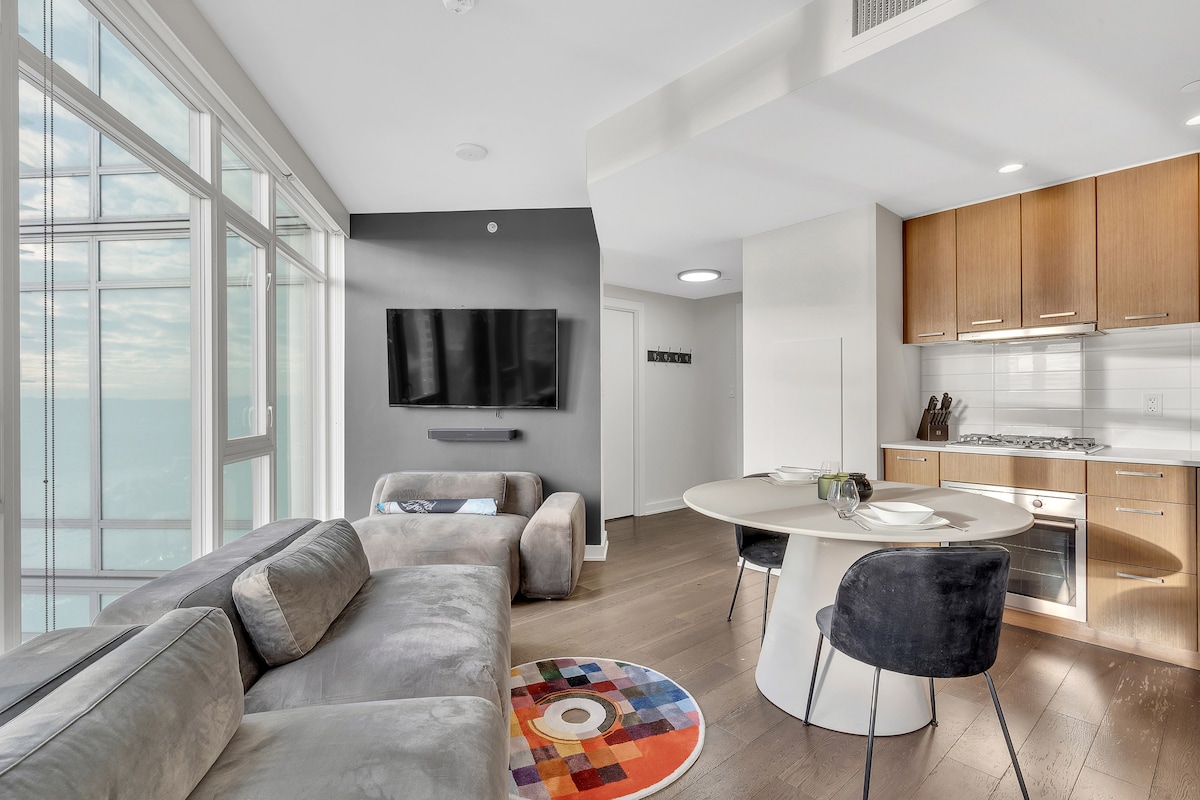 Trendy & Central Yaletown Condo - Fantastic Views